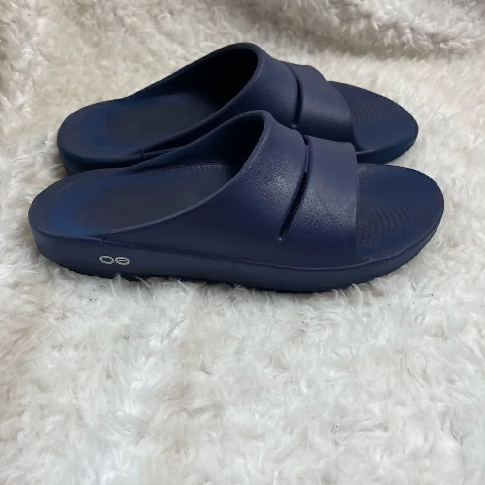 OOFOS  LLC Unisex Navy Blue slides Sandals light weight Arch support SZ …